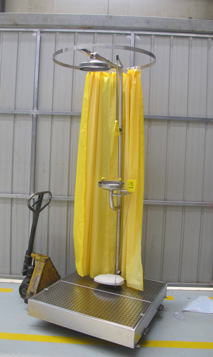 Spilldoc Curtain Booth Type Emergency Shower & Eyewash Station with Sink SD-550CB